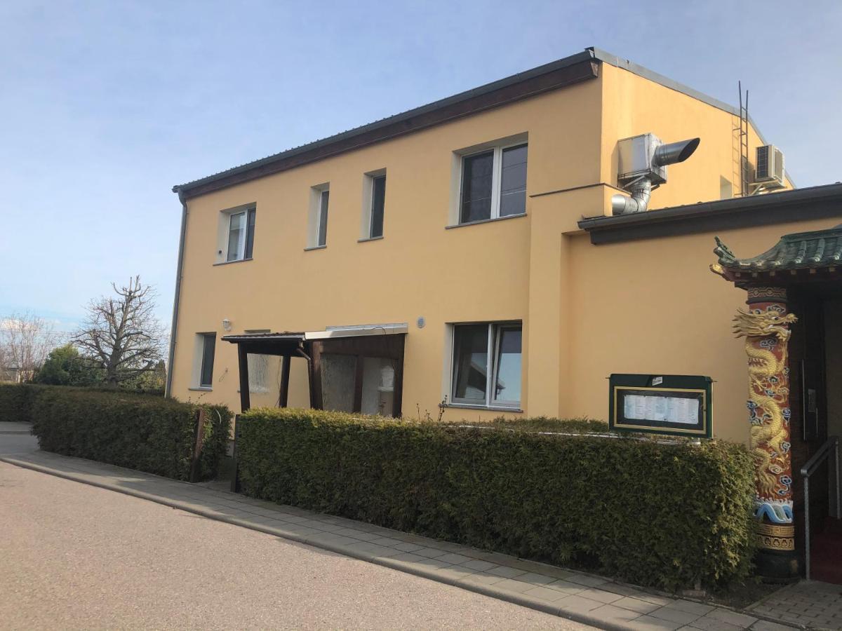 Asiatisches Landhaus Braunsbedra Exterior photo